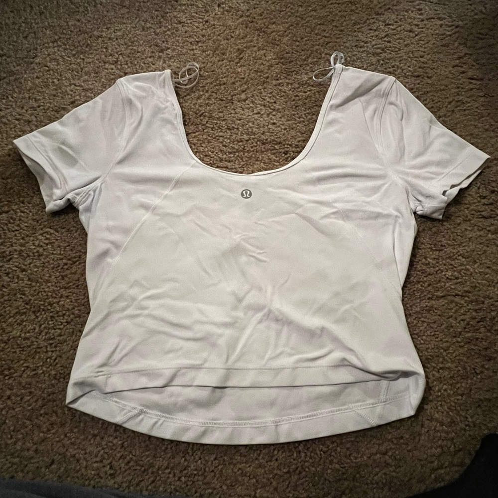 Lululemon active wear cropped top